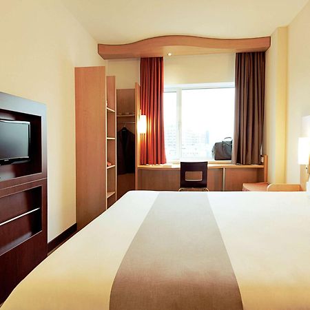 Ibis Canoas Shopping Extérieur photo